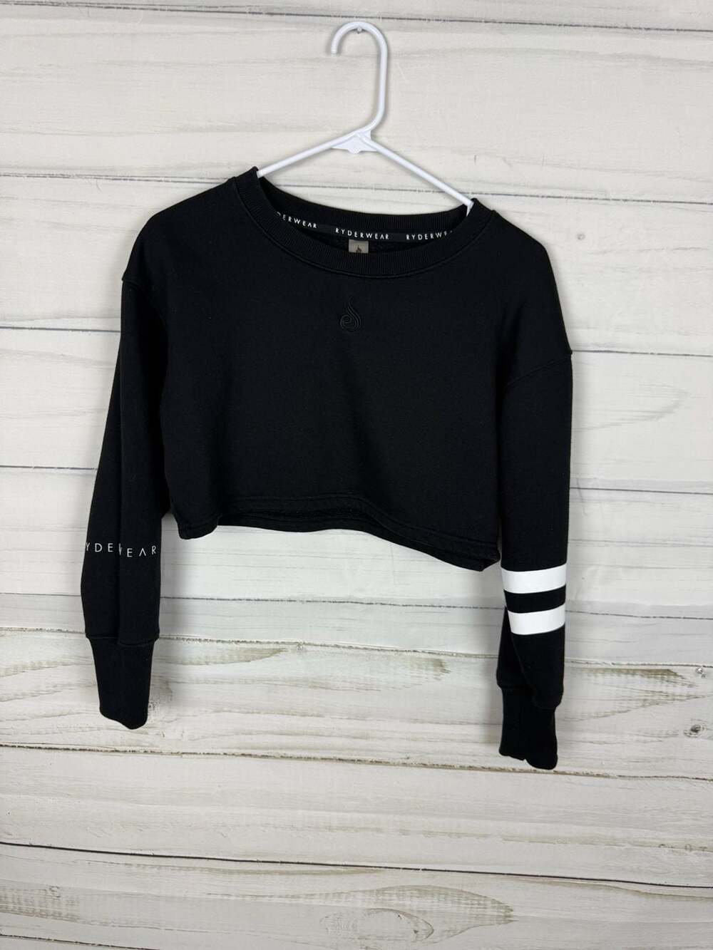 Ryderwear Women's Black Crop Sweatshirt Size S